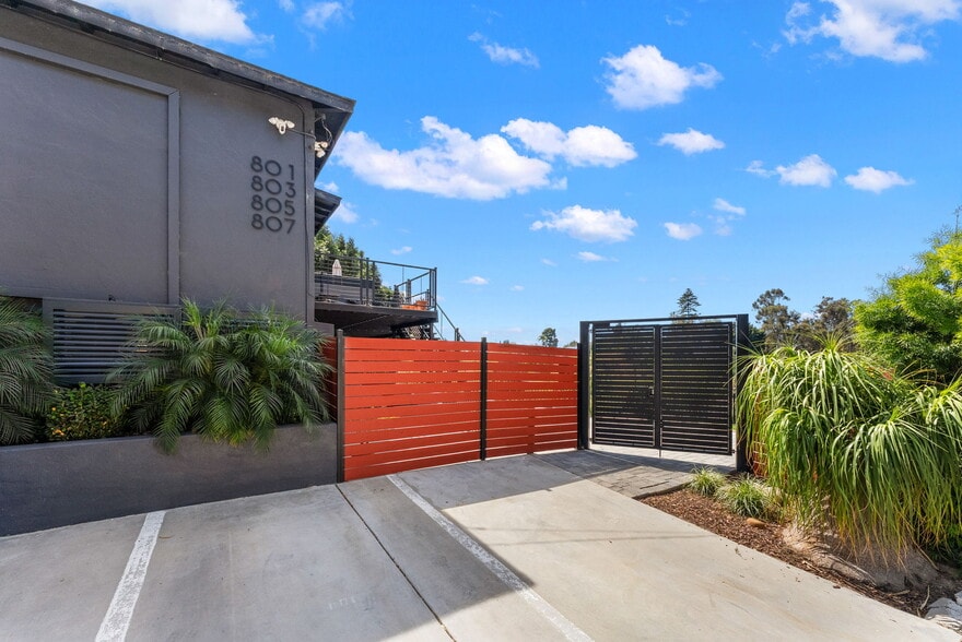 More Photos Of 801-807 Torrance St, San Diego Apartments For Sale