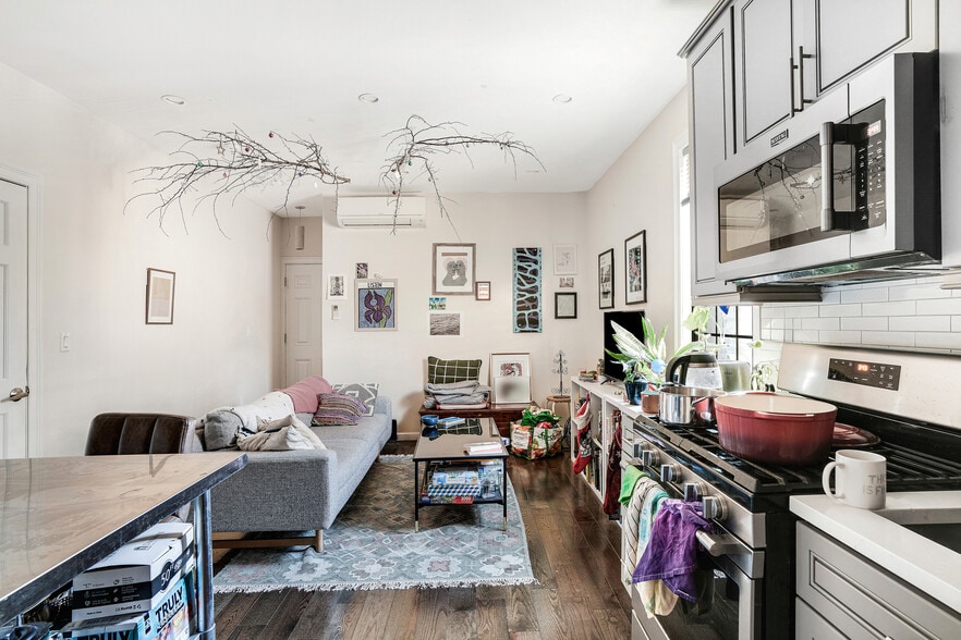 More Photos Of 119 33rd St, Brooklyn Apartments For Sale