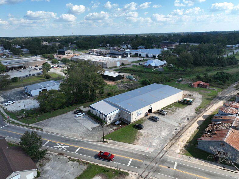 Primary Photo Of 201 Johnson St, Statesboro Warehouse For Lease