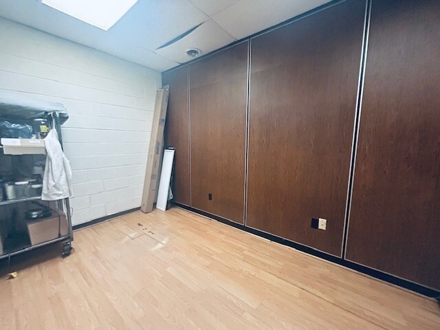 More Photos Of 1380 Hopkins St, Whitby Showroom For Lease