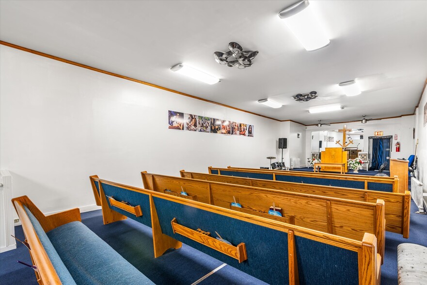 More Photos Of 119-07 Sutphin Blvd, Jamaica Religious Facility For Sale