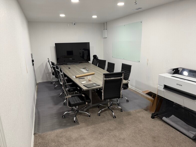 More Photos Of 1391 Plaza Pl, Springdale Office For Sale