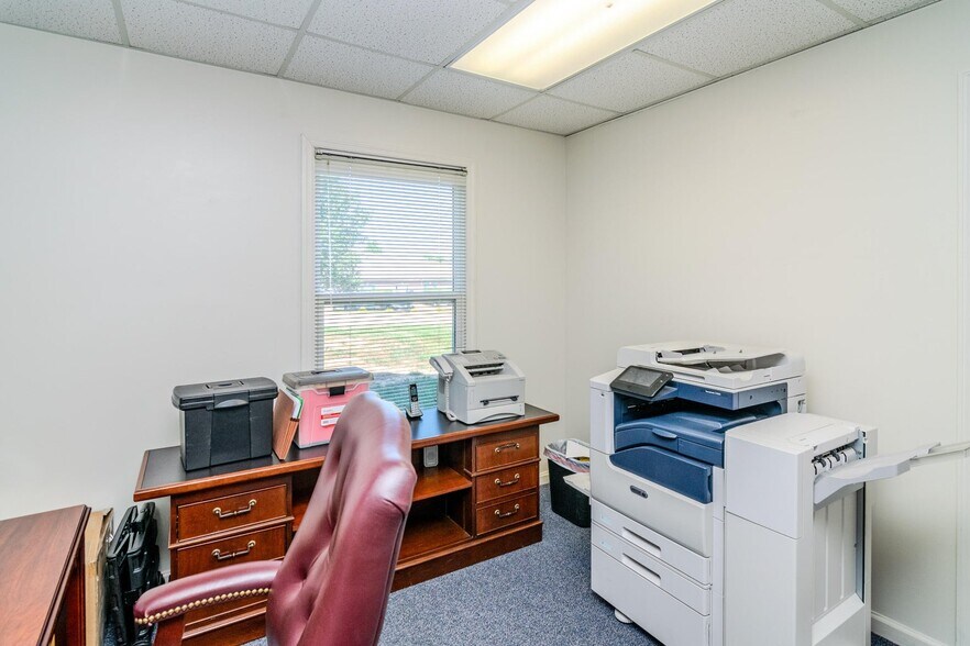 More Photos Of 100-102 Consumer Ln, Frankfort Office For Sale