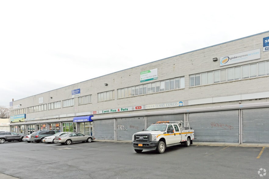 More Photos Of 160-39-160-61 Rockaway Blvd, Jamaica Storefront Retail Office For Lease