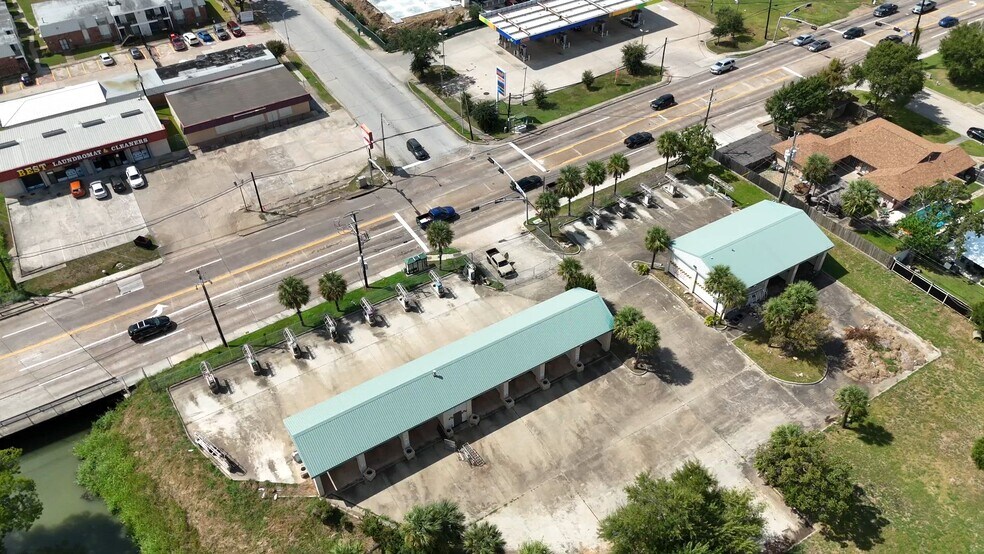 More Photos Of 3122 Garth Rd, Baytown Land For Sale