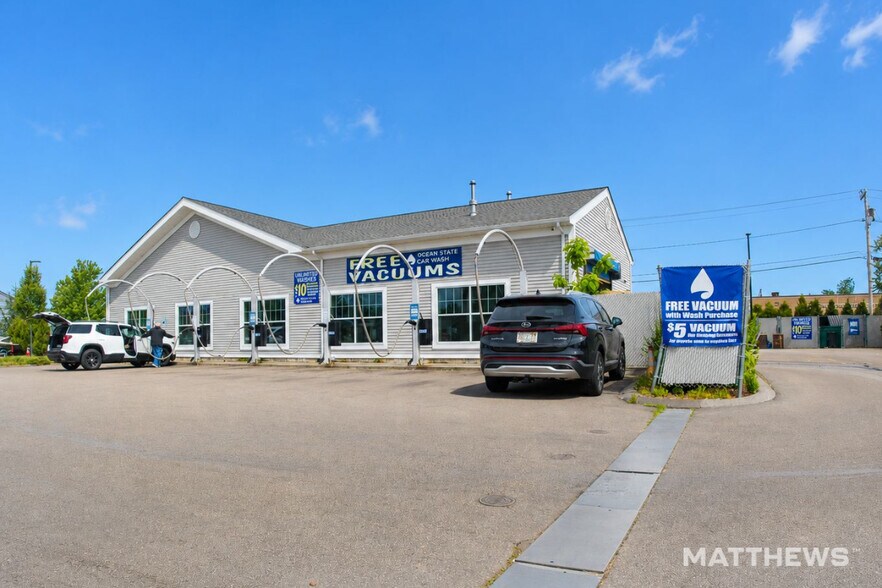 Primary Photo Of 2313 Post Rd, Warwick Office For Sale