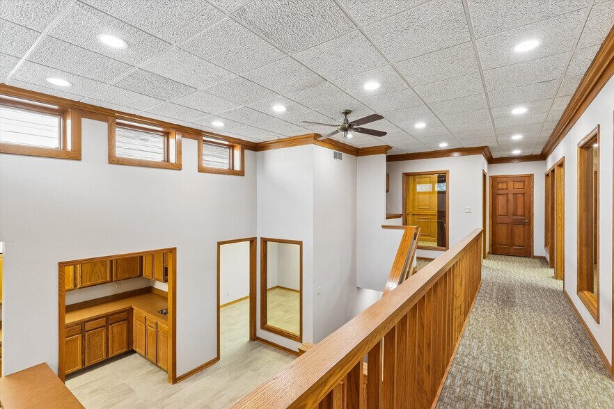 More Photos Of 535 Main St, Ames Office For Lease