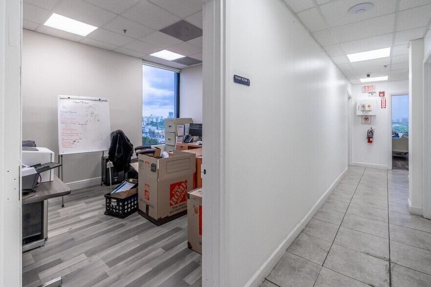 More Photos Of 12550 Biscayne Blvd, North Miami Medical For Sale
