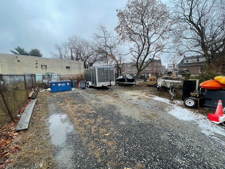 More Photos Of 1309 Eddystone Ave, Eddystone Industrial For Sale