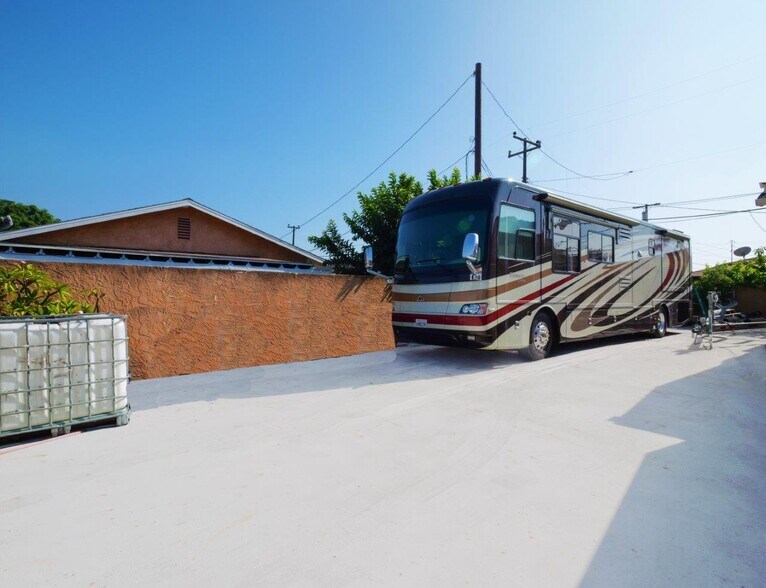 More Photos Of 22118 Avalon Blvd, Carson Medical For Sale