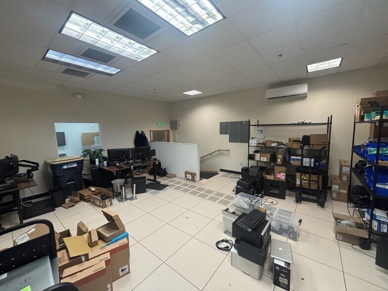 More Photos Of 63056 NE Lower Meadow Dr, Bend Light Distribution For Lease