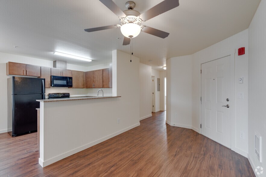 More Photos Of 9520 SW Greenburg Rd, Tigard Apartments For Sale