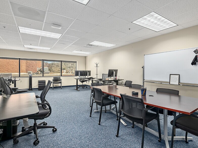 More Photos Of 16 Biltmore Ave, Asheville Office For Lease