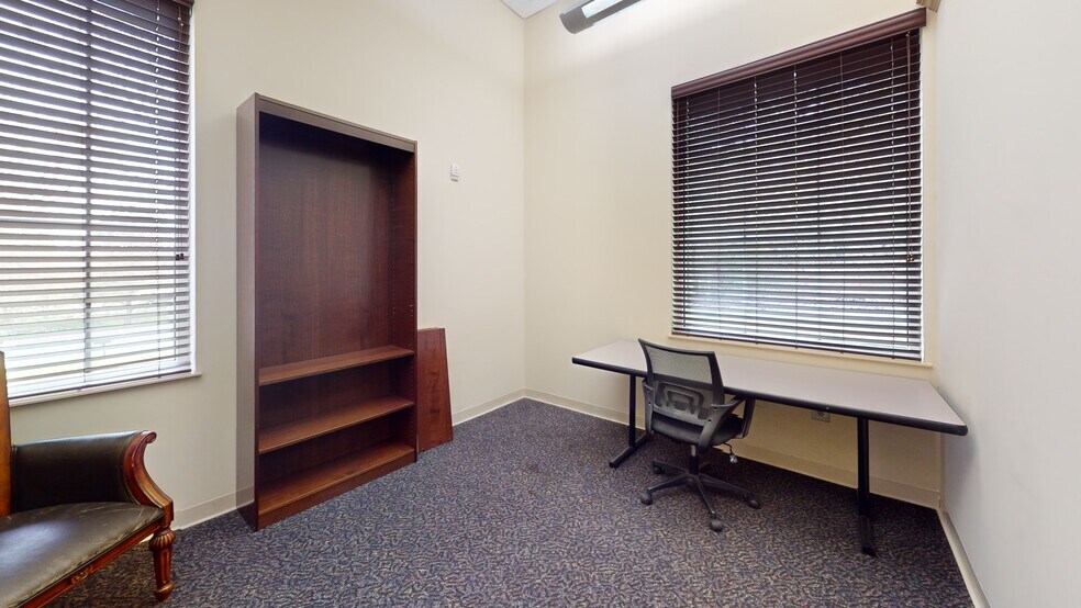 More Photos Of 500 Plantation Park Dr, Loganville Office For Lease
