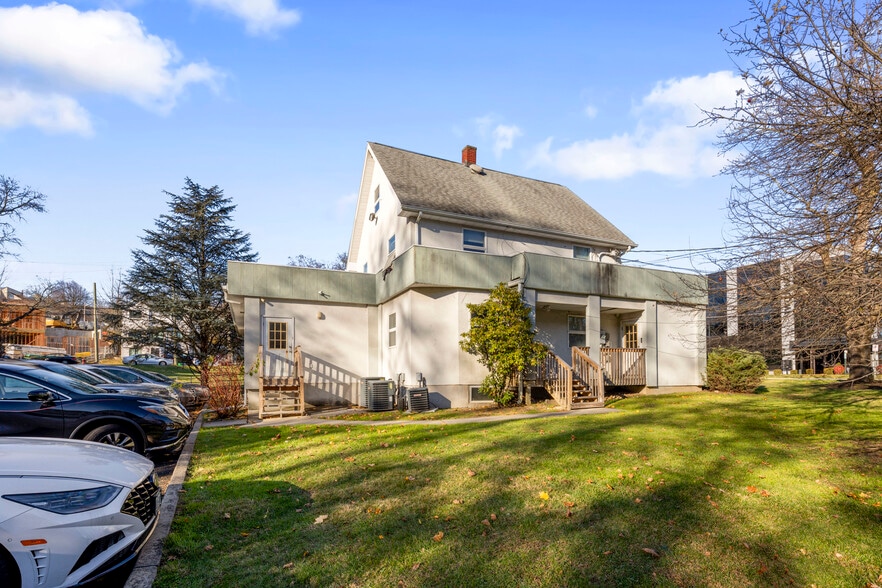 More Photos Of 295 W Route 59, Spring Valley Office Residential For Sale