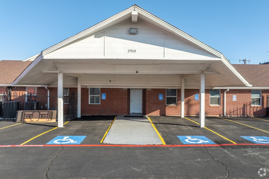 More Photos Of 2915 Broadway Blvd, Garland Religious Facility For Sale