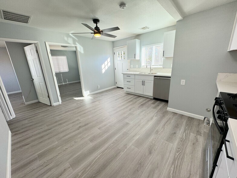 More Photos Of 905 Mauldin Ln, Reno Multifamily For Sale