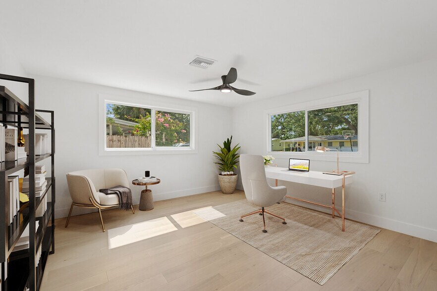 More Photos Of 2655 Bay St, Sarasota Apartments For Sale