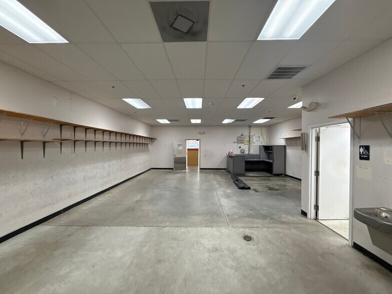 More Photos Of 9745 Patriot Hwy, Fredericksburg Unknown For Lease