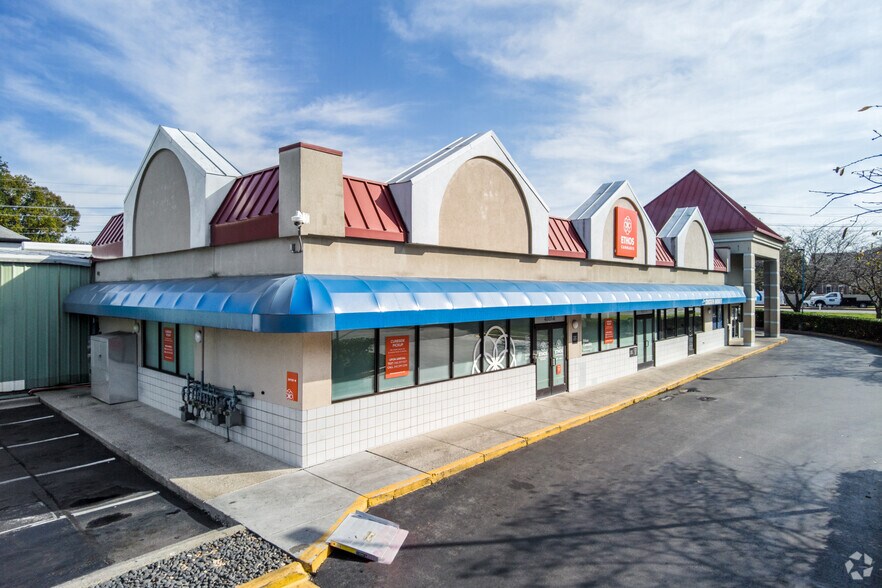 More Photos Of 4007 Norbeck Rd, Rockville Storefront Retail Office For Lease