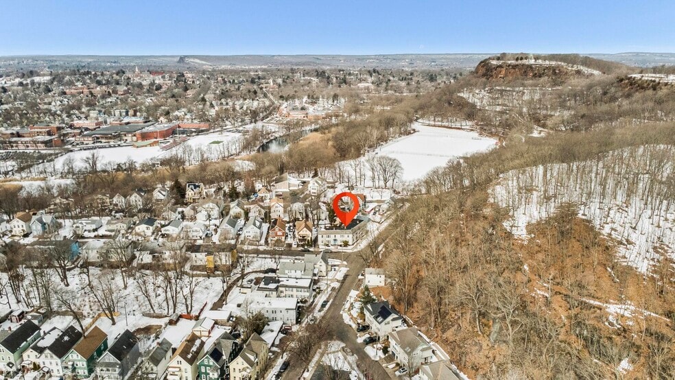 More Photos Of 76 Ridge St, New Haven Multifamily For Sale