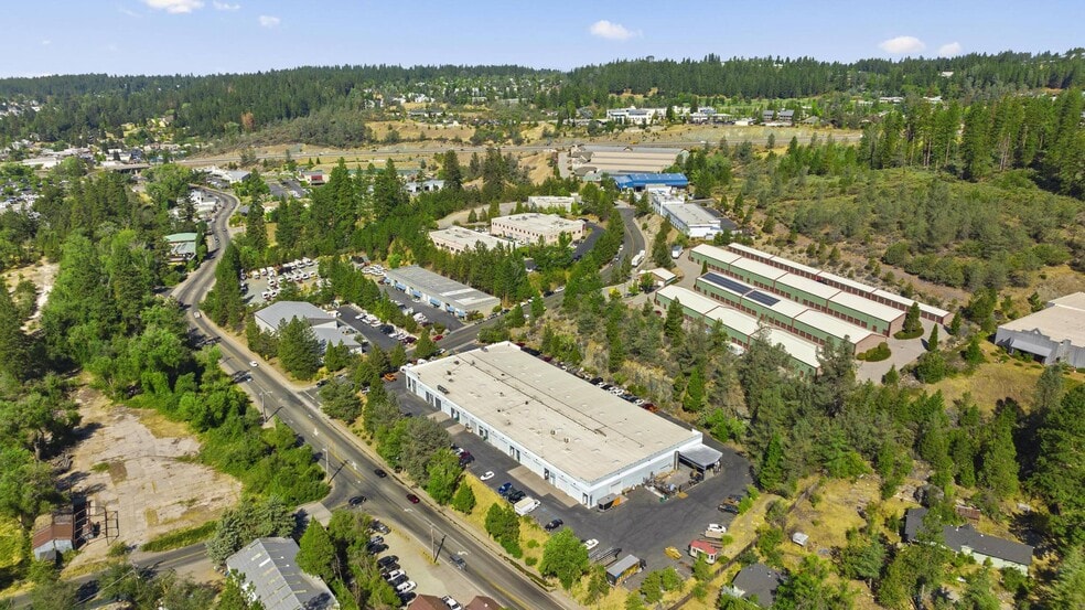 More Photos Of 110 Spring Hill Dr, Grass Valley Manufacturing For Sale