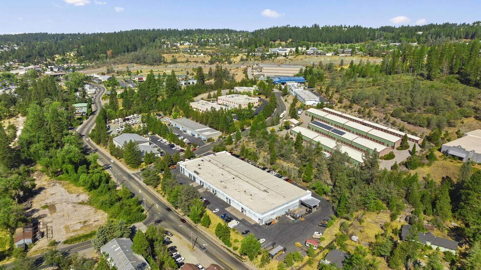 More Photos Of 110 Spring Hill Dr, Grass Valley Manufacturing For Sale