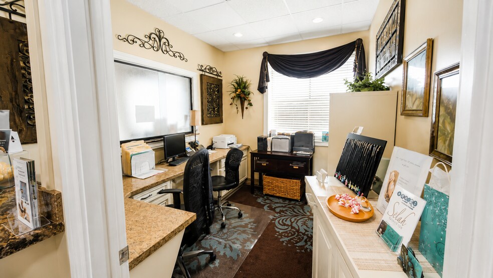 More Photos Of 21715 Kingsland Blvd, Katy Office For Lease