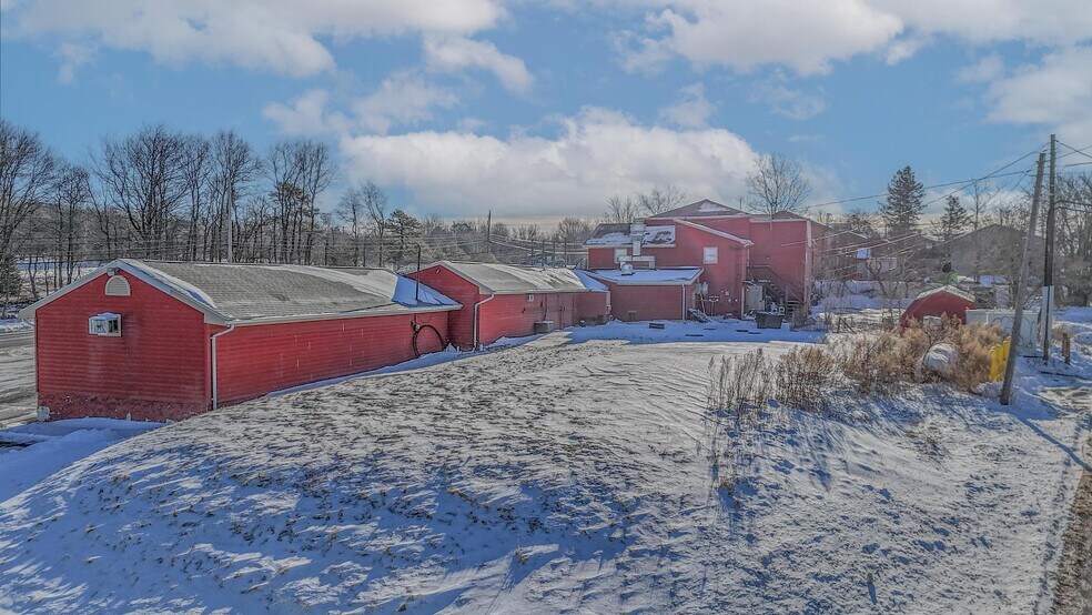 More Photos Of 3827 PA-115, Blakeslee Restaurant For Sale