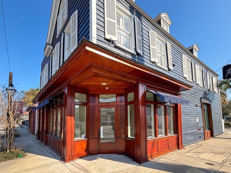 More Photos Of 171 Spring St, Charleston Storefront Retail Residential For Lease