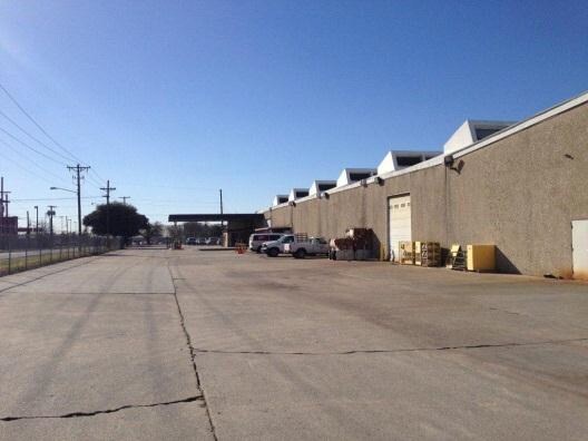 More Photos Of 2817 Braswell Dr, Fort Worth Distribution For Lease