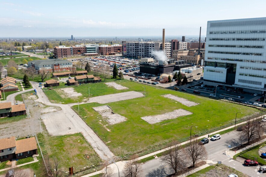 More Photos Of 903 Ellicott St, Buffalo Land For Sale