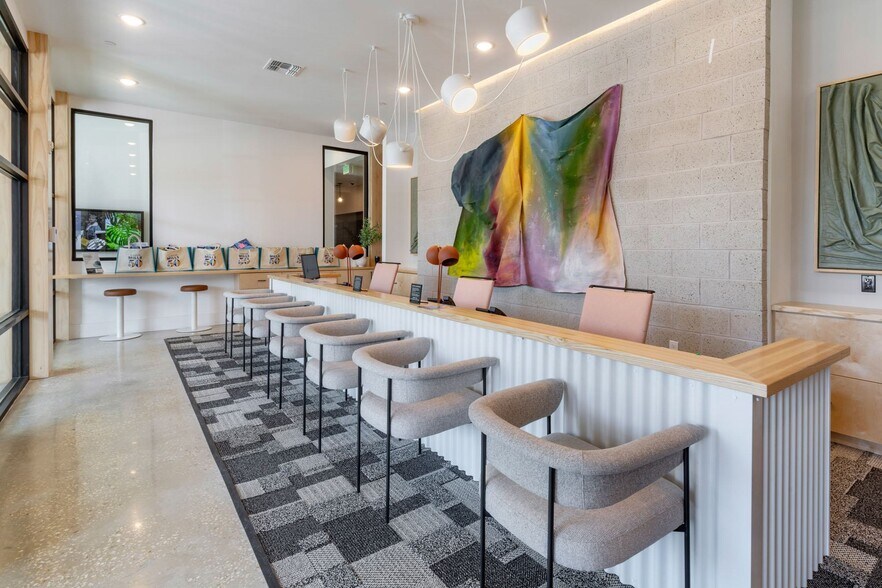 More Photos Of 1647 E Colonial Dr, Orlando Apartments For Sale