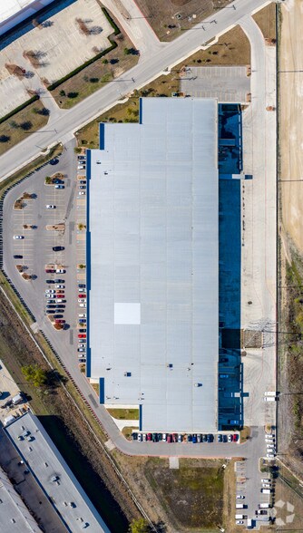 More Photos Of 7377 Doerr Ln, Schertz Distribution For Lease