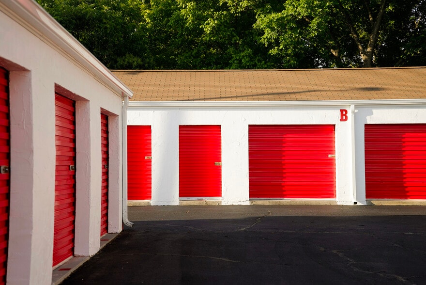 More Photos Of 1439 W Webb Ave, Burlington Self Storage For Sale