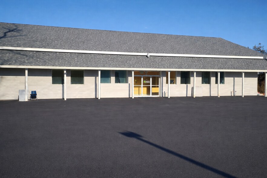 Primary Photo Of 149 Sawmill Ct, East Stroudsburg Storefront Retail Office For Lease