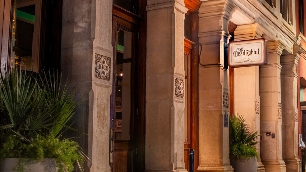 More Photos Of 200 E 6th St, Austin Loft Creative Space For Lease