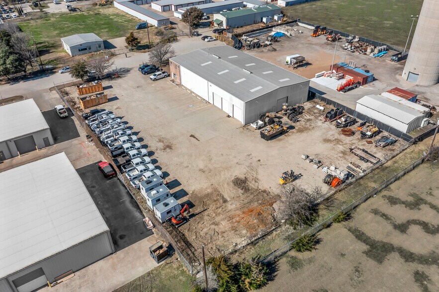 More Photos Of 24 Decker Ct, Wylie Warehouse For Lease