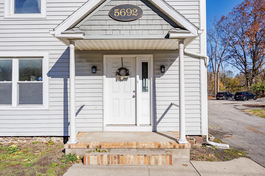 More Photos Of 5692 Pittsford Palmyra Rd, Pittsford Office Residential For Sale