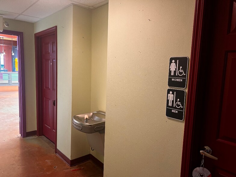 More Photos Of 1576 W Grove St, Boise Freestanding For Lease