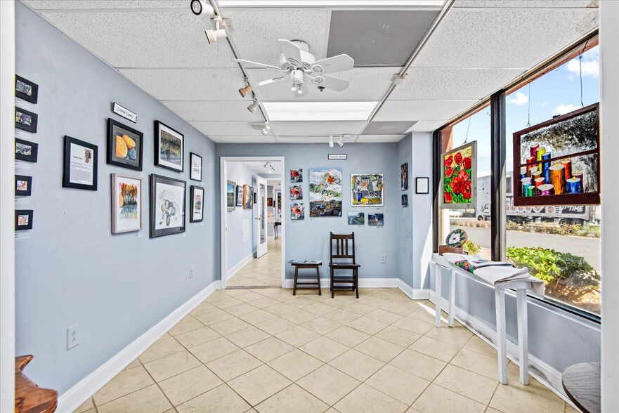 More Photos Of 100 Taylor St, Colonial Beach Storefront Retail Office For Sale