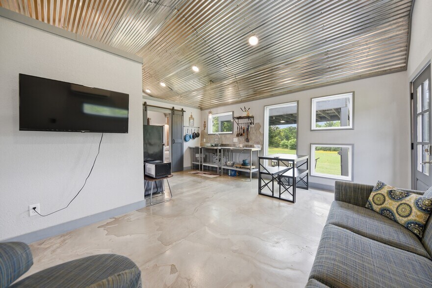 More Photos Of 14619 Highway 36 South, Somerville Specialty For Sale