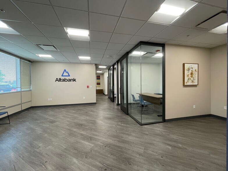 More Photos Of 2174 W Grove Pky, Pleasant Grove Office For Lease