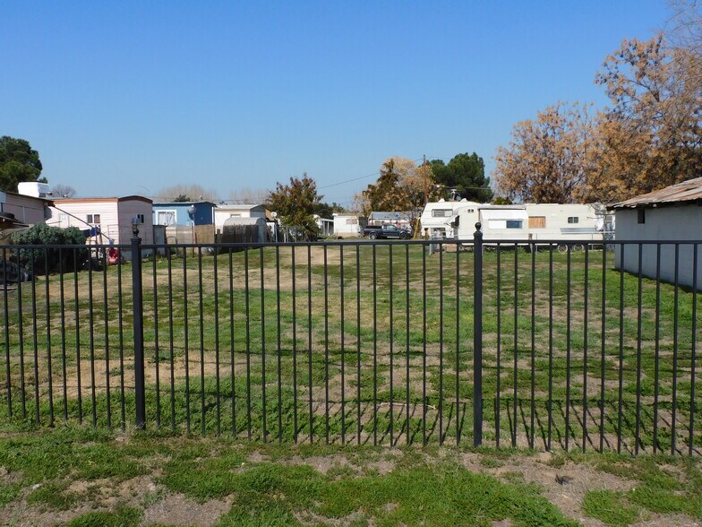More Photos Of 815-849 S Indiana St, Porterville Manufactured Housing Mobile Home Park For Sale
