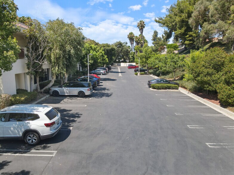More Photos Of 30423 Canwood St, Agoura Hills Office For Sale