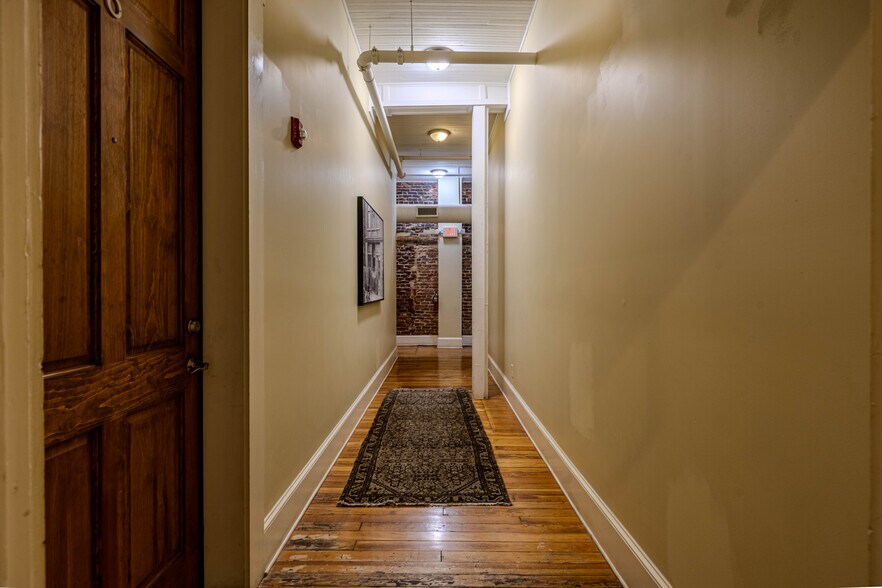 More Photos Of 217 Broad St, Rome Storefront Retail Residential For Sale