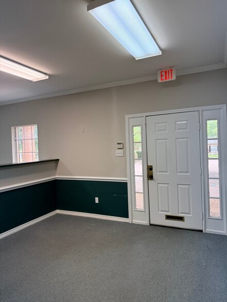 More Photos Of 6313 Piccadilly Square Dr, Mobile Office For Sale