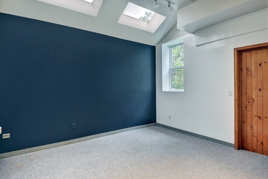 More Photos Of 940-950 Pearl St, Boulder Freestanding For Lease