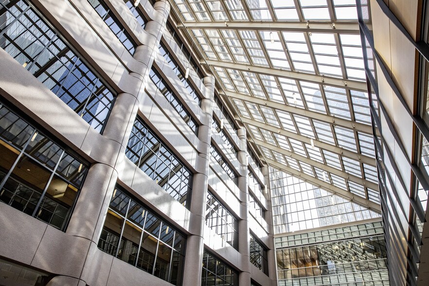 More Photos Of 33 S 6th St, Minneapolis Office For Lease