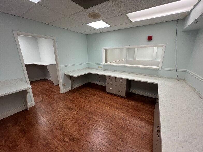 More Photos Of 13801 Bruce B Downs Blvd, Tampa Medical For Lease